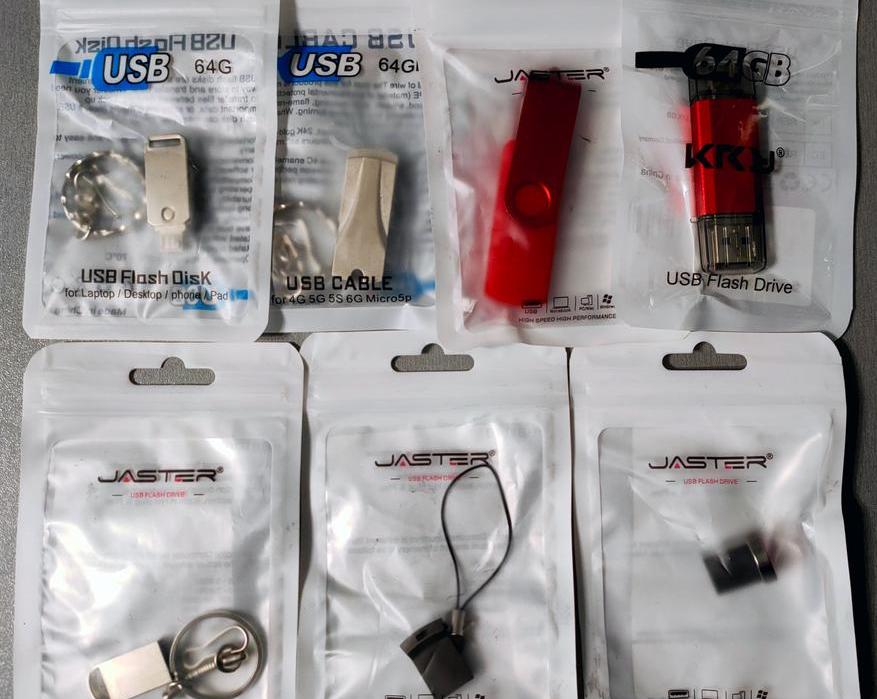 Первый взгляд на типичную дешёвую USB-флэшку SmartBuy Twist Dual 256 ГБ – комедийный хоррор или трагический водевиль всего за 1000 рублей / Хранение данных / iXBT Live